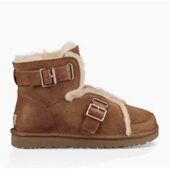 UGG Dune Mini Buckle Boot - Picture 2 of 12